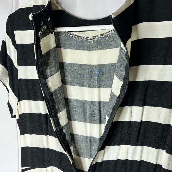 H&M Striped black and white dress - Picture 6 of 7